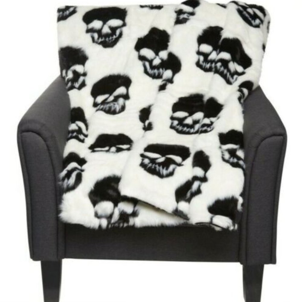 Cynthia Rowley Halloween SKULLS Faux Fur Throw Blanket Black White Designer